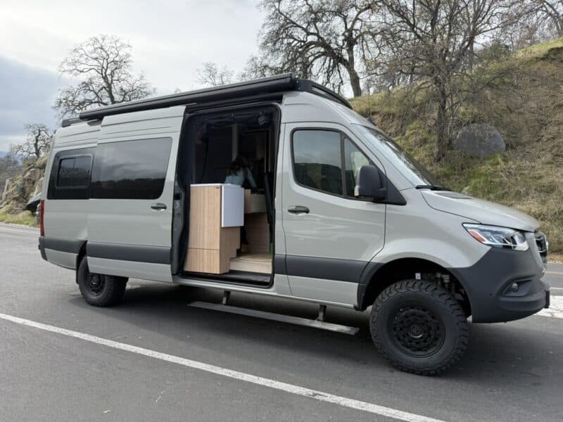 576599A0-C56D-4DF9-888C-EFFEA89D2460_1_105_c