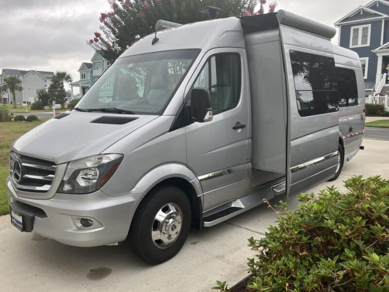 12591620240723PM - Van Viewer